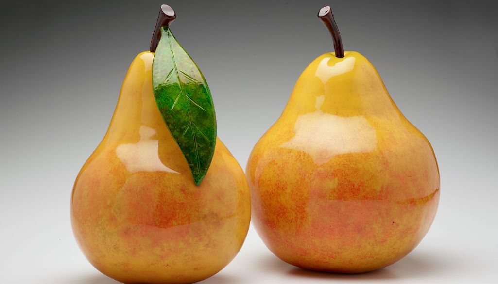Pears -The Process Mamaluwood - Luis Gonzalez